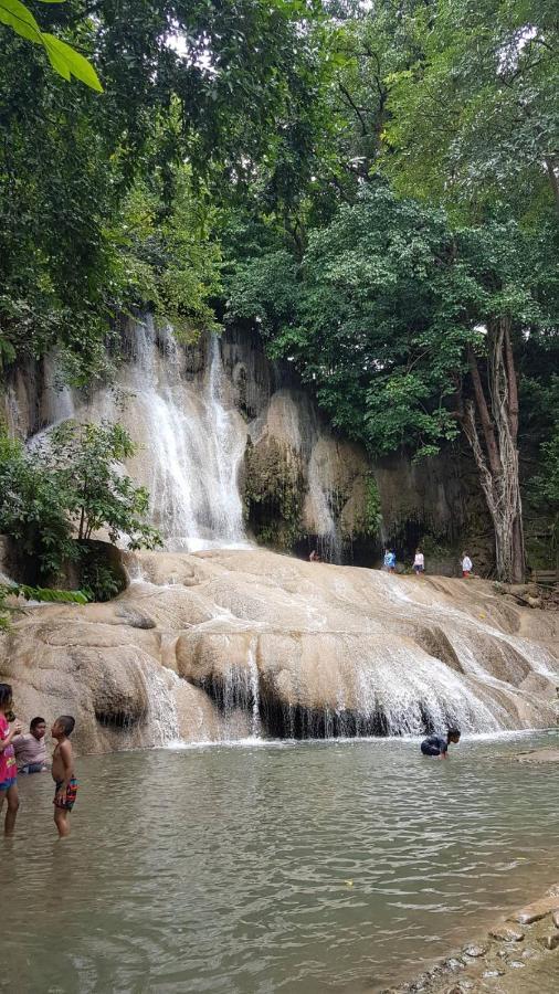 Blue Mountain Resort Sai Yok Bagian luar foto
